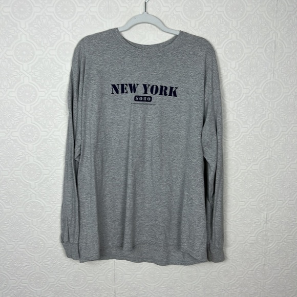 Brandy Melville New York Soho Long Sleeve Shirt Grey Crew Crewneck J Galt - Picture 1 of 5